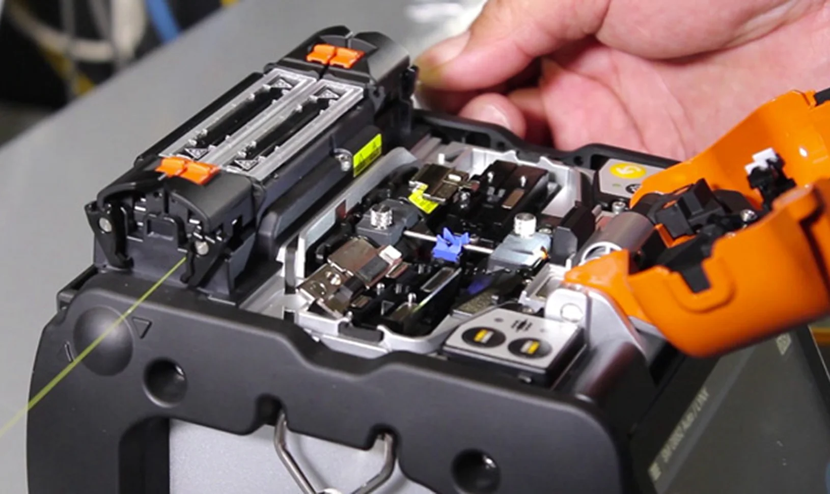 Fusion splicing and fibre termination